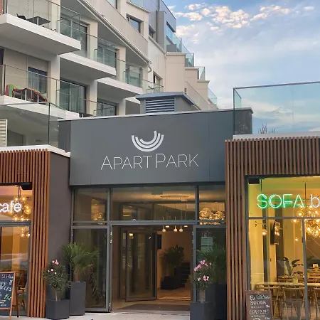 アパート Park 311 Rubus シフィノウイシチェ